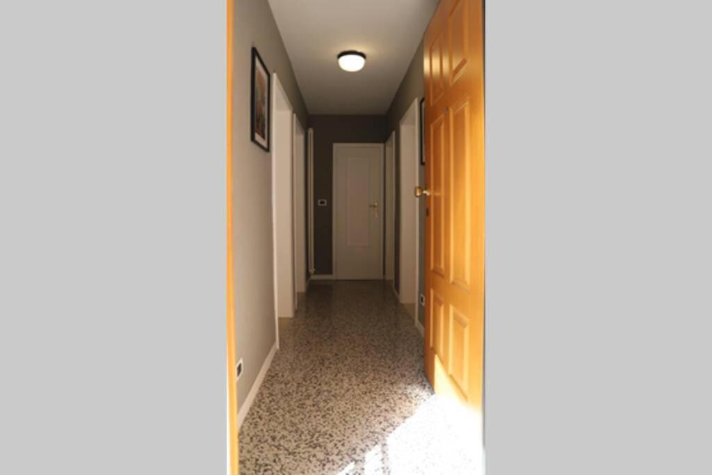 La Casa In Via Della Torre Apartment Modena Exterior photo